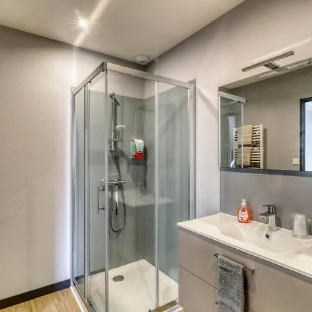 Apartment Des Postes 1